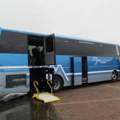 BUS ADAPTADO RAMPA